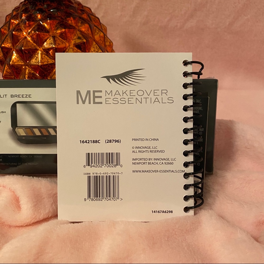 Makeover Essentials Bundle - Picture 9 of 9